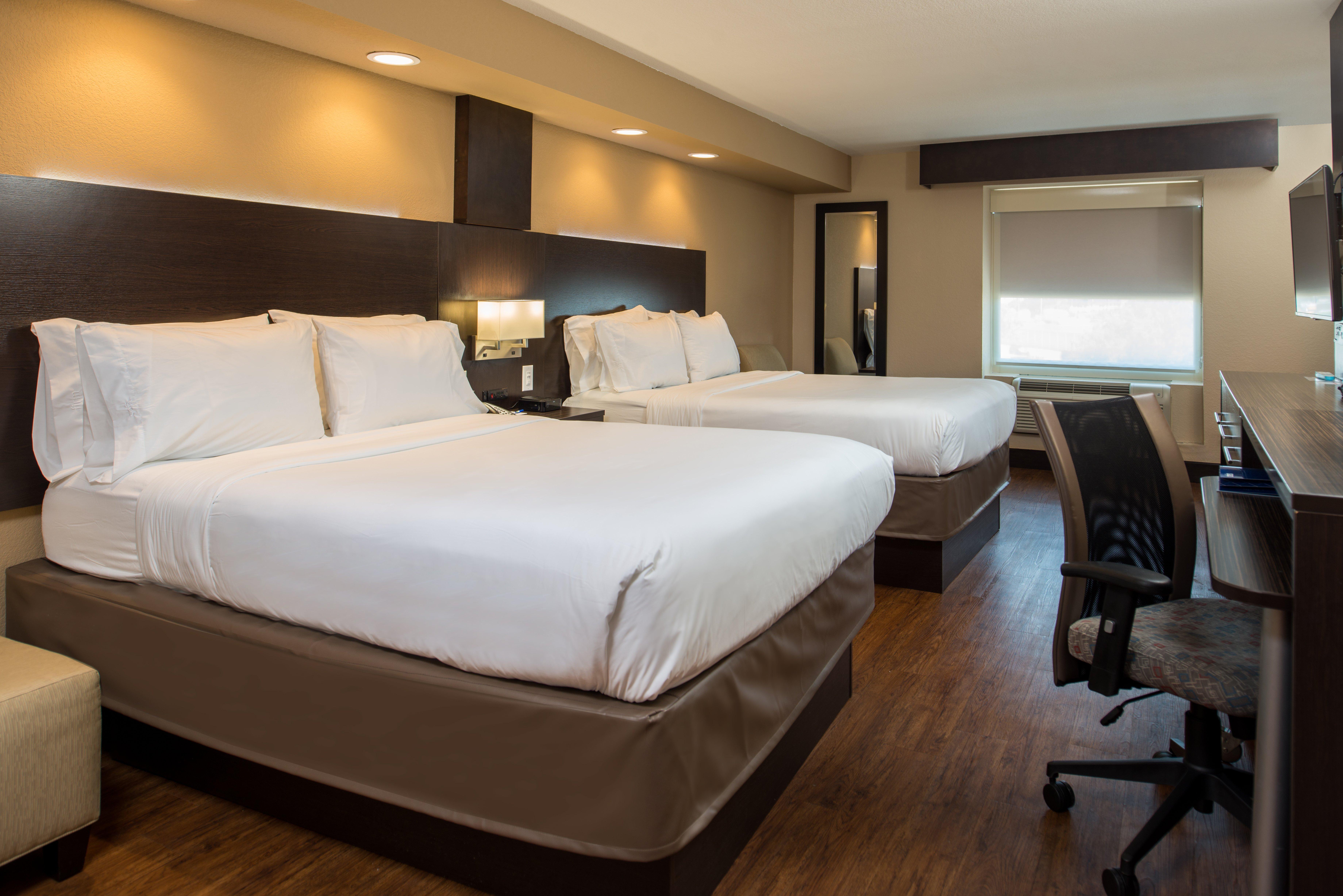 Holiday Inn Express & Suites San Antonio Medical - Six Flags By Ihg Екстериор снимка