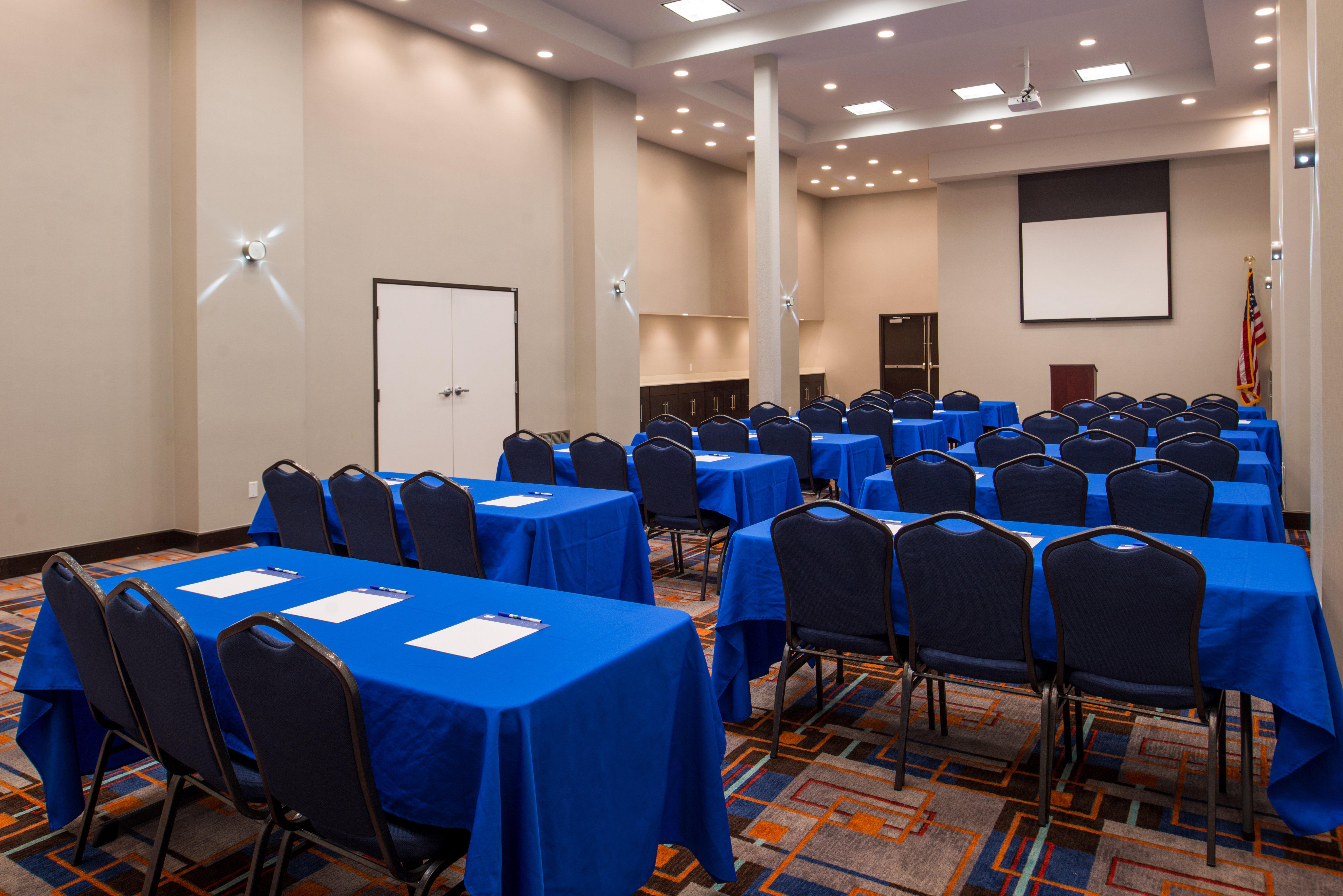Holiday Inn Express & Suites San Antonio Medical - Six Flags By Ihg Екстериор снимка